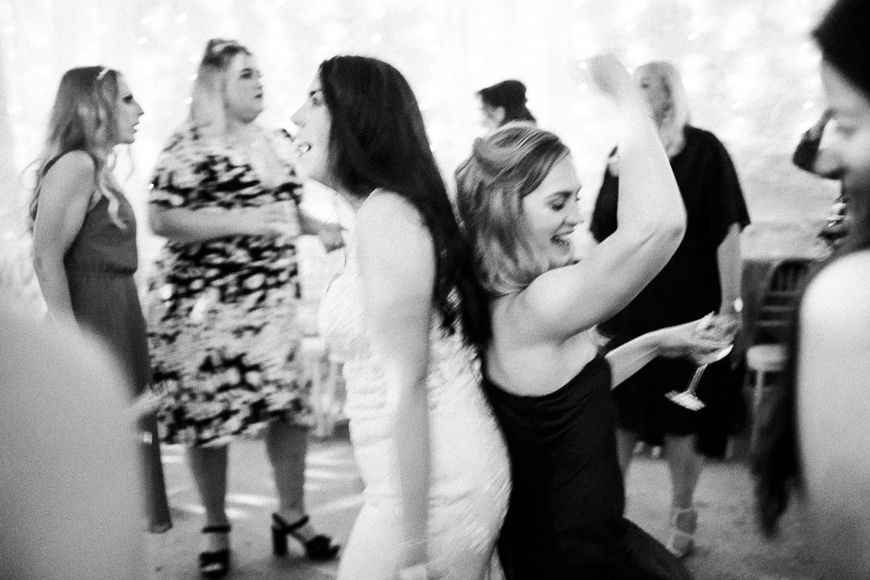 SUMMER WEDDING ROSEDEW FARM WEDDING PHOTOGRAPHY 145 SUMMER WEDDING ROSEDEW FARM WEDDING PHOTOGRAPHY 145